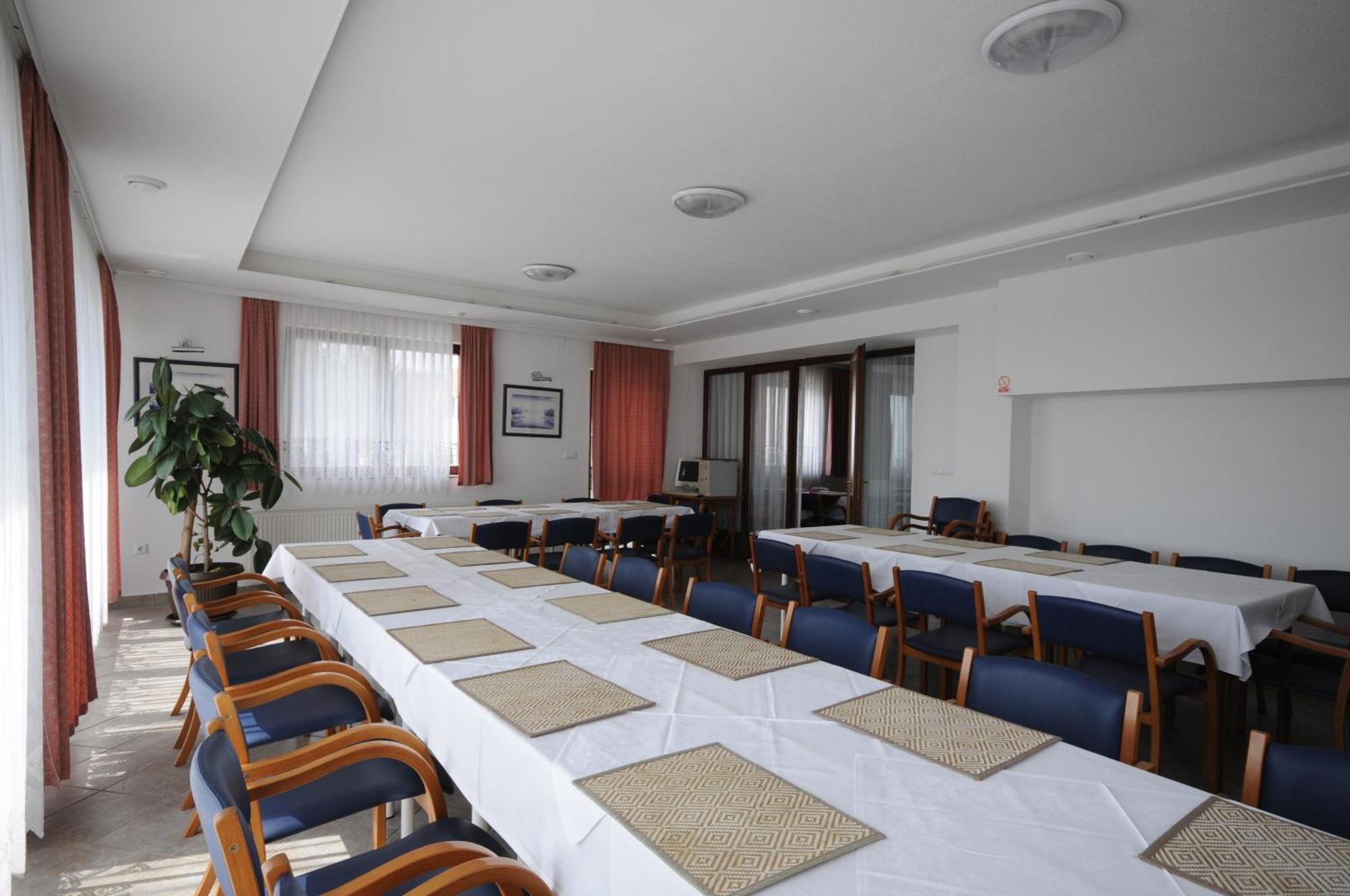 Pansion Antonio Bed and Breakfast Slavonski Brod Exteriör bild
