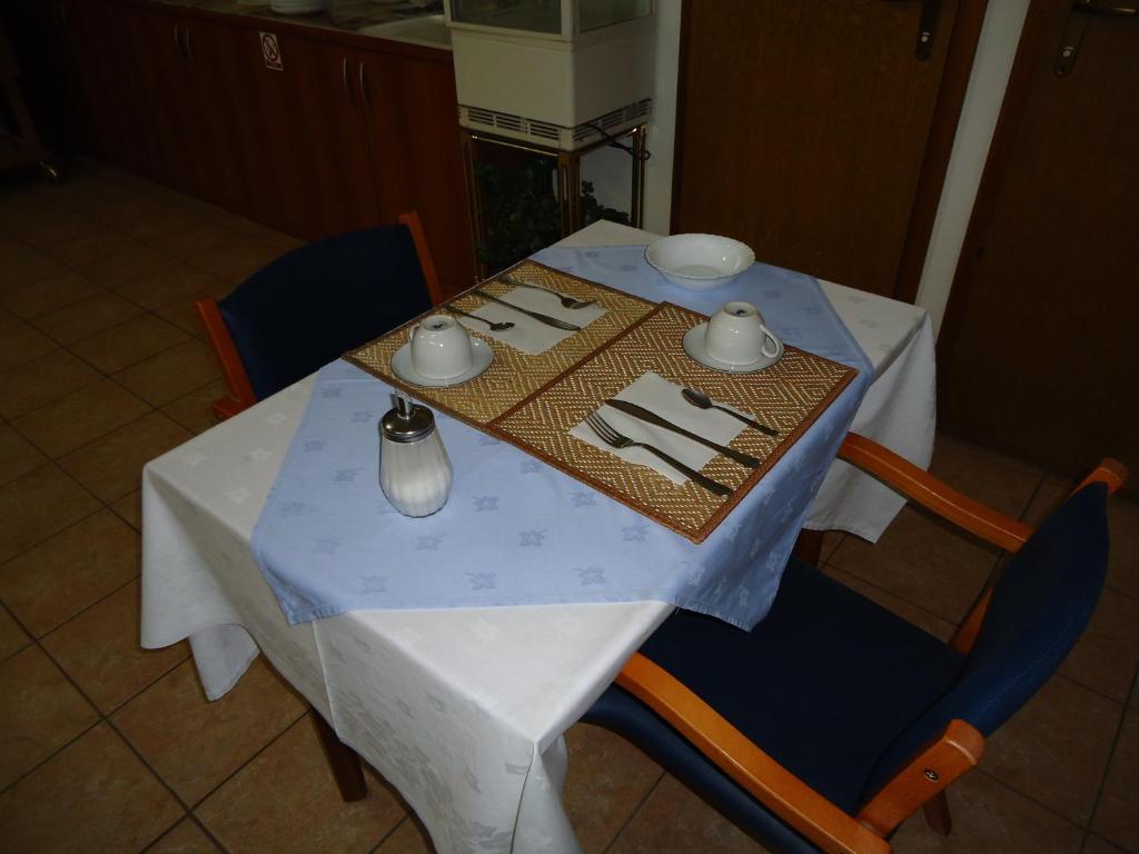 Pansion Antonio Bed and Breakfast Slavonski Brod Exteriör bild
