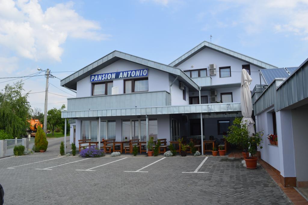 Pansion Antonio Bed and Breakfast Slavonski Brod Exteriör bild