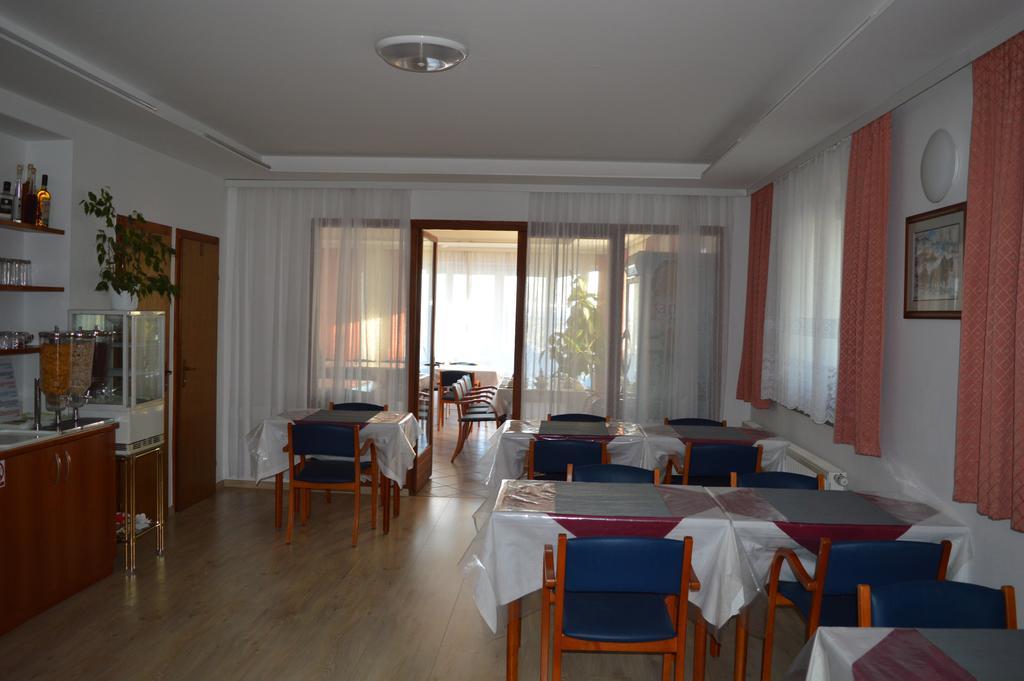 Pansion Antonio Bed and Breakfast Slavonski Brod Exteriör bild